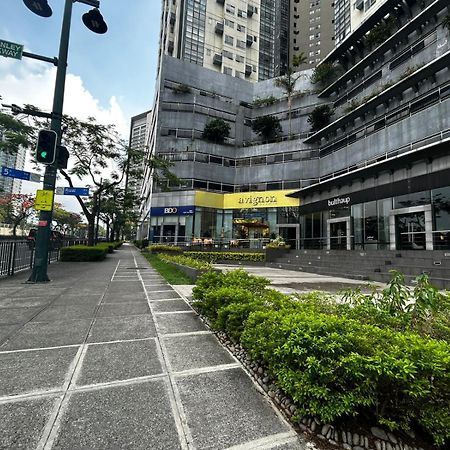 Oasis Regency @ Fort Victoria Bgc Тагиг Экстерьер фото