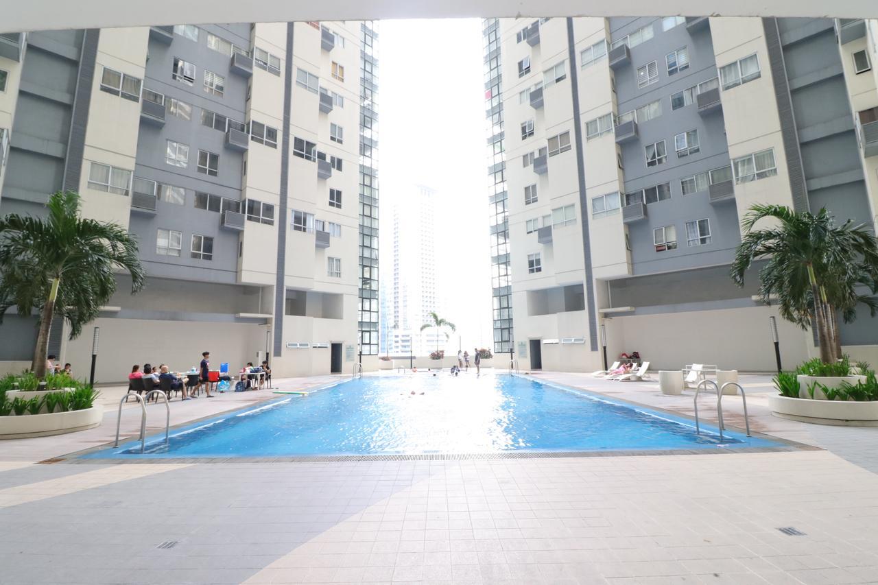 Oasis Regency @ Fort Victoria Bgc Тагиг Экстерьер фото