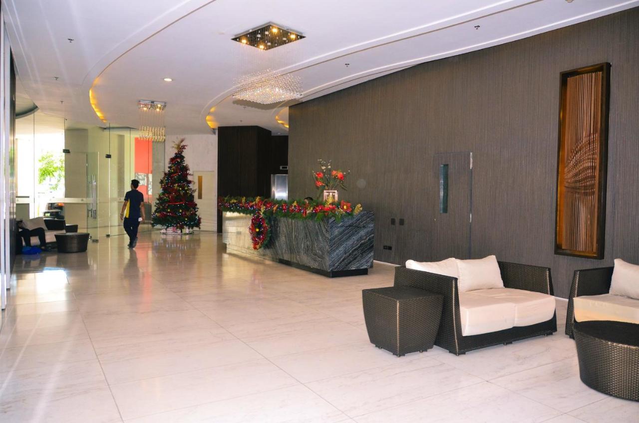 Oasis Regency @ Fort Victoria Bgc Тагиг Экстерьер фото