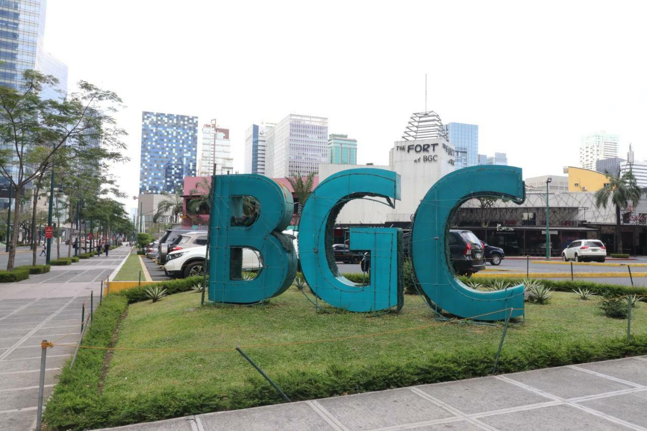 Oasis Regency @ Fort Victoria Bgc Тагиг Экстерьер фото