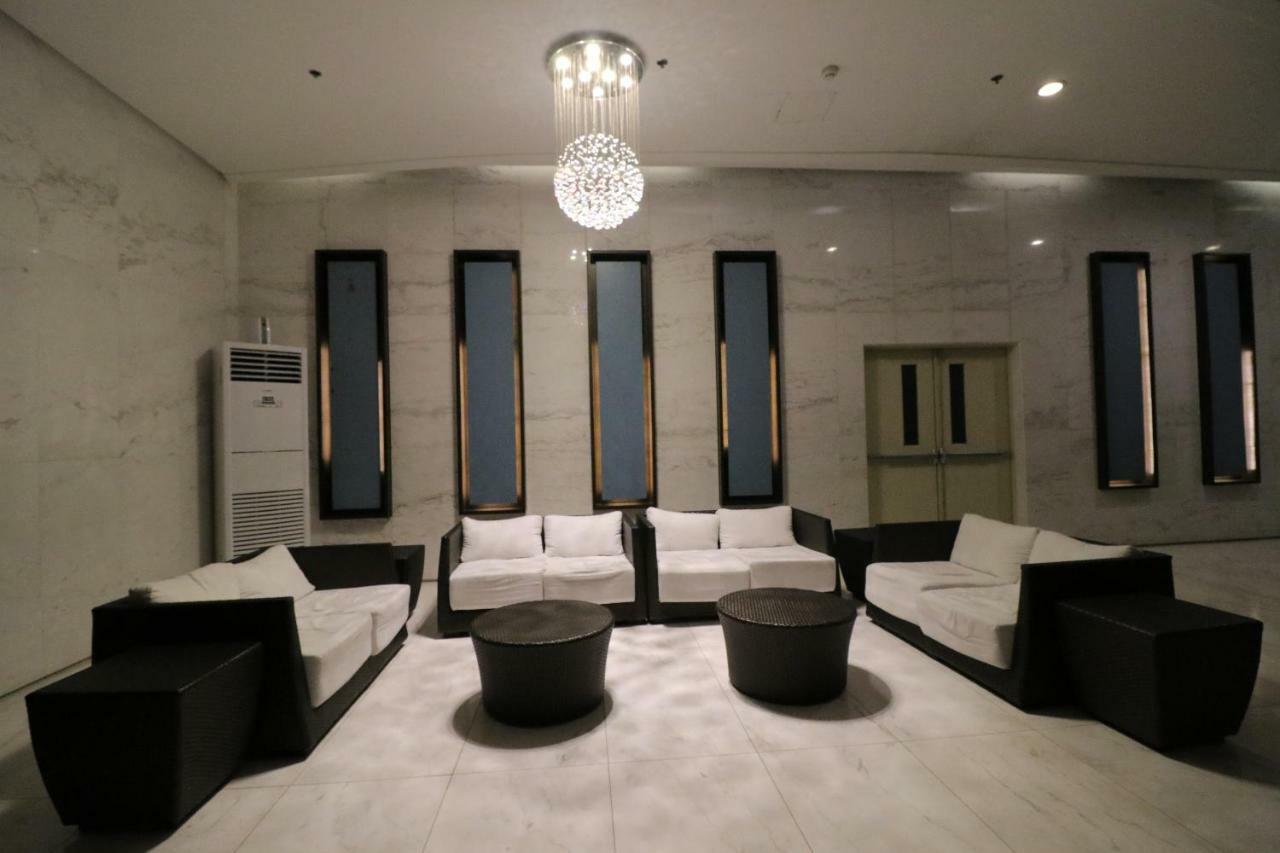 Oasis Regency @ Fort Victoria Bgc Тагиг Экстерьер фото